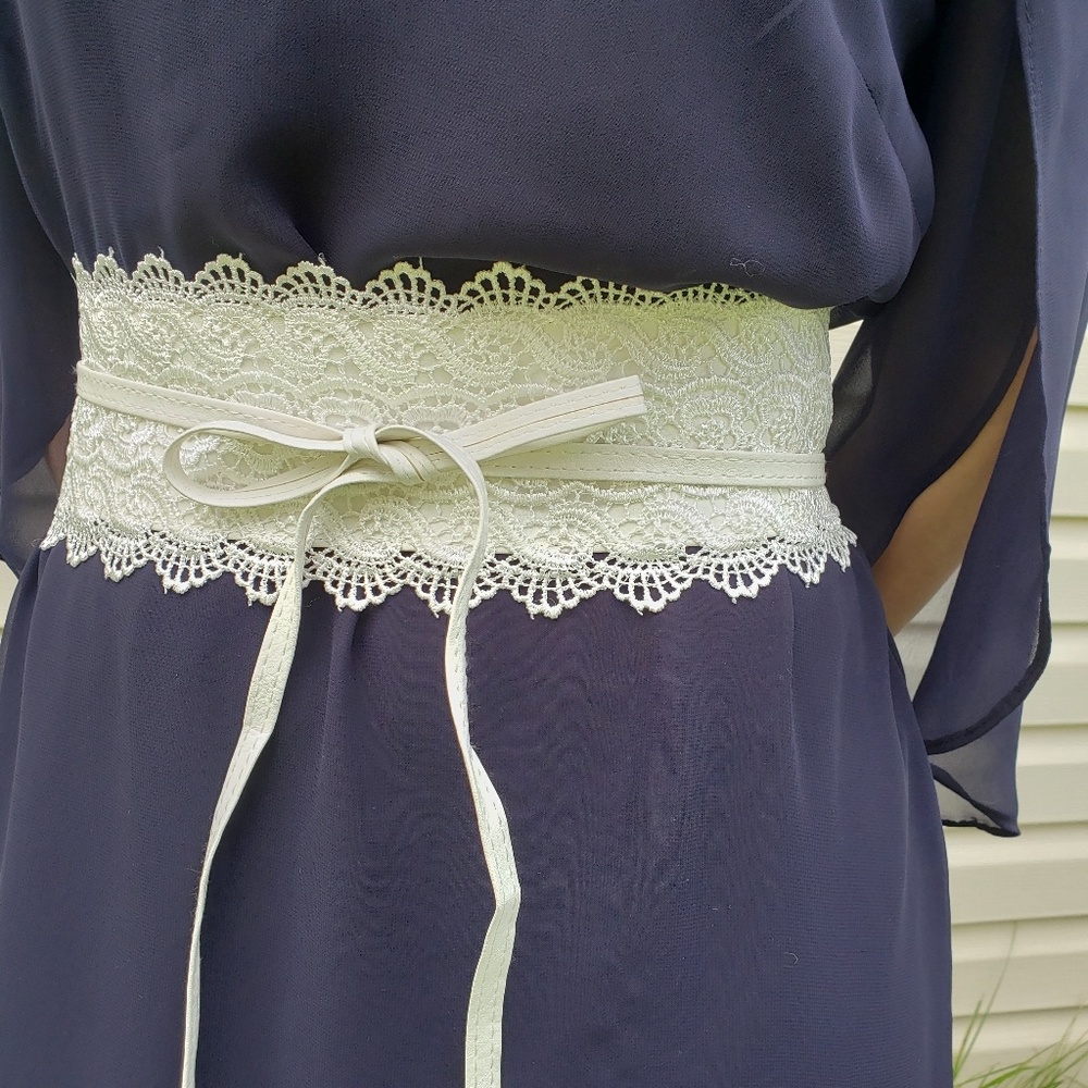 NWT black wrap around belt lace crochet - Picture 3 of 4